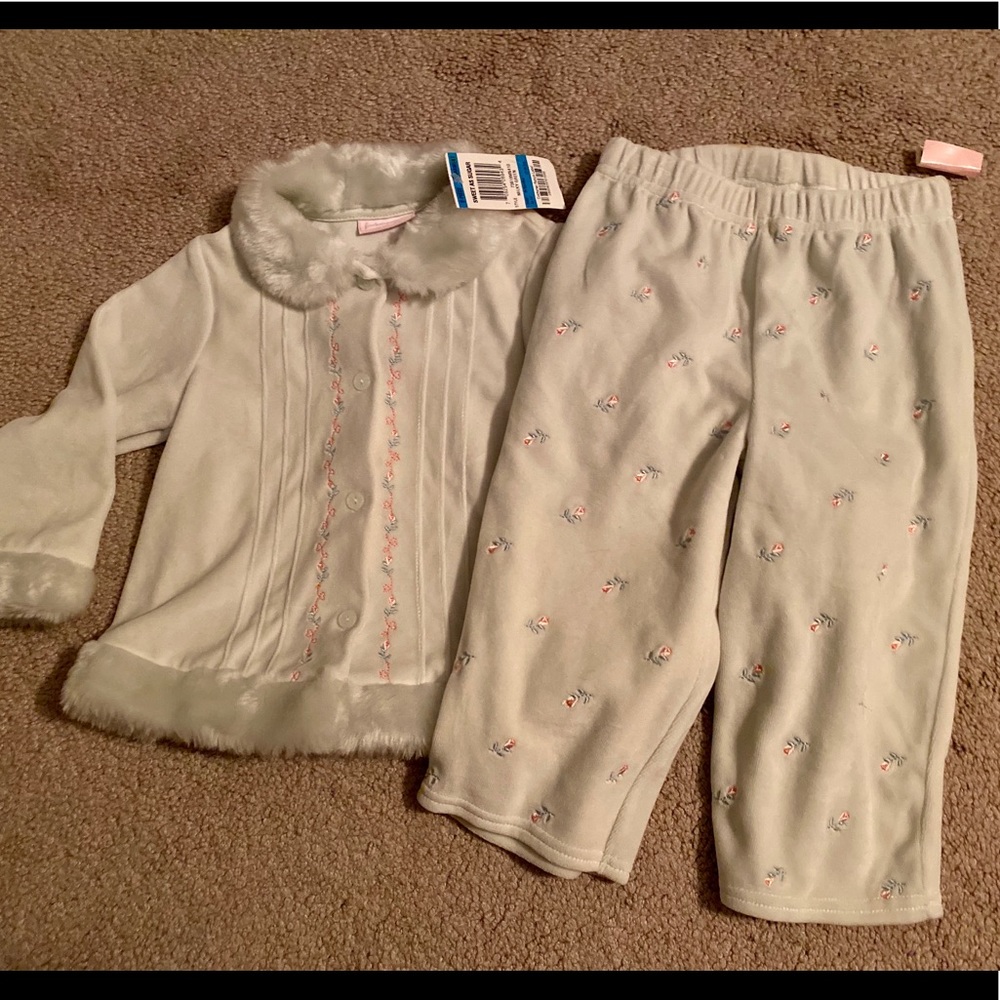 First Impressions 24 mo velour pants and top